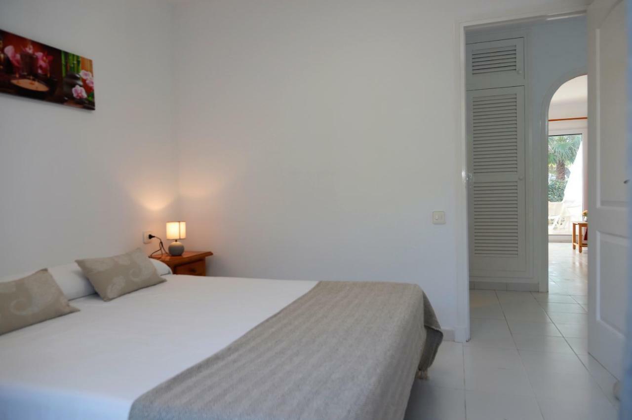 Amanecer En Port D'Addaia Apartment Es Mercadal Bagian luar foto